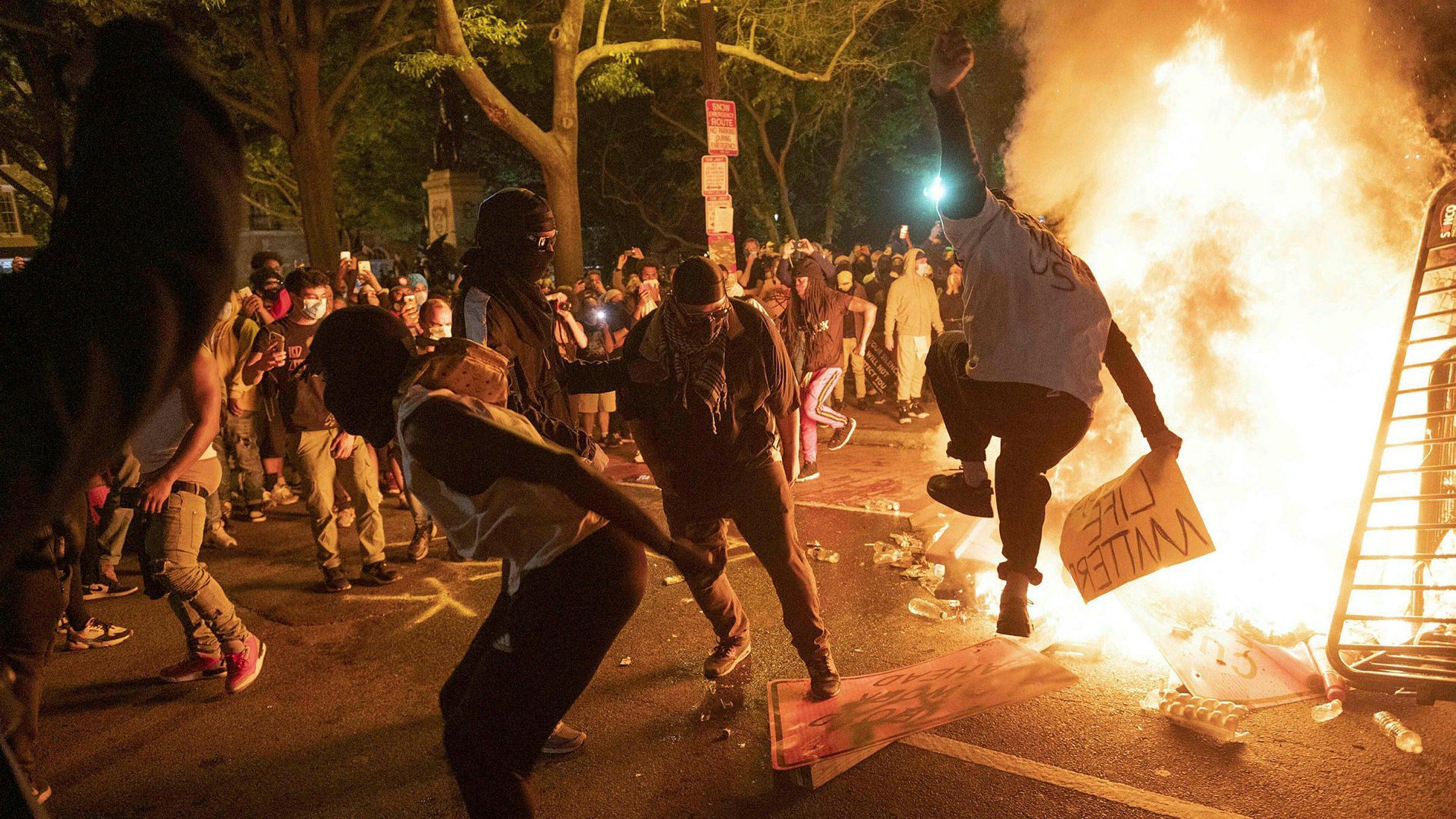 Estados unidosen su abismo socio politico