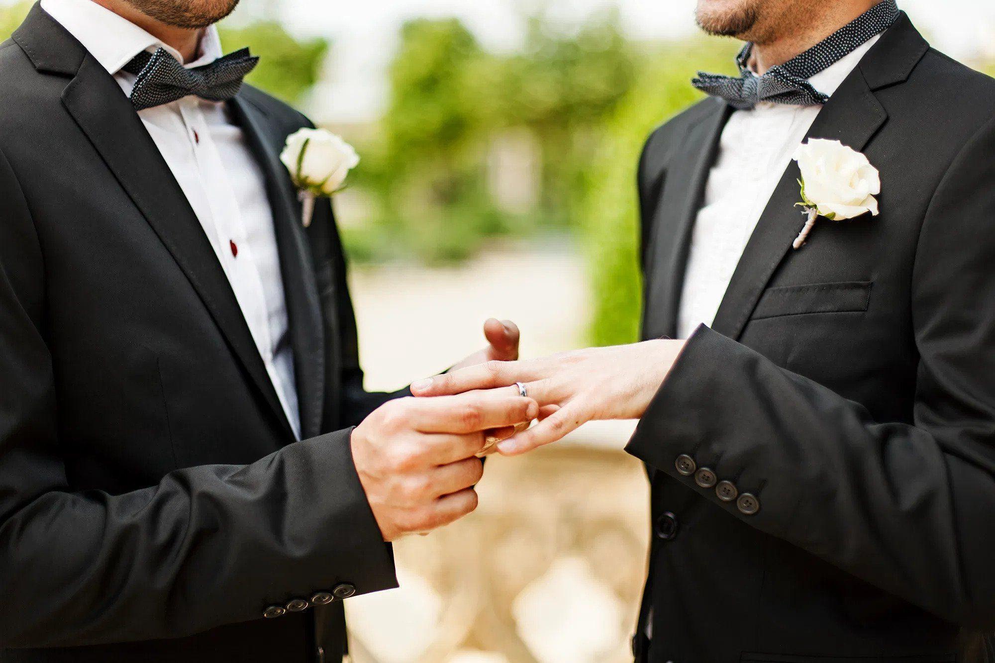 La discriminación étnica y sexual